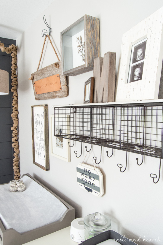 Such a beautiful coastal gender neutral nursery!! www.tableandhearth.com